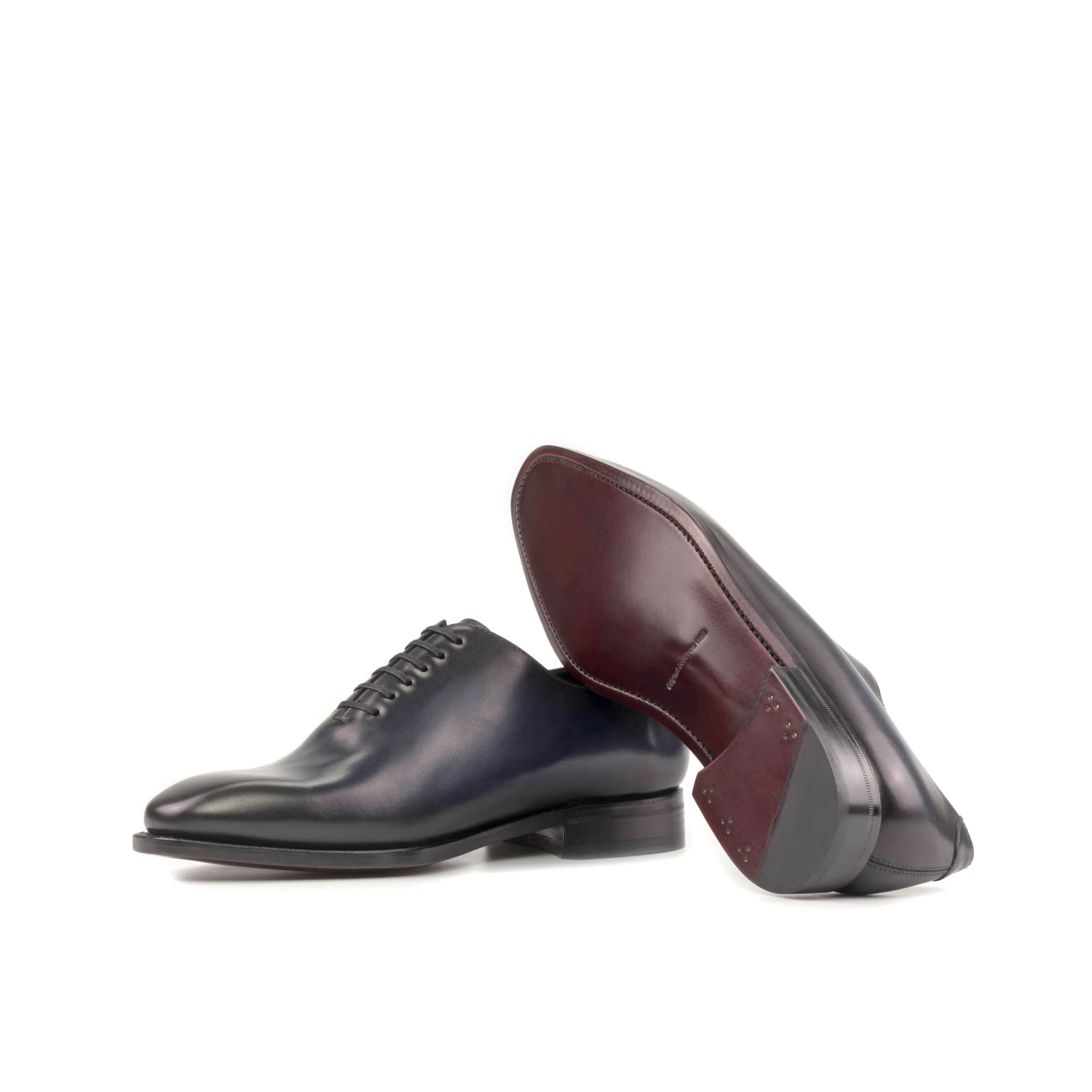 Baron wholecut shoes: pair of elegant leather dress shoes