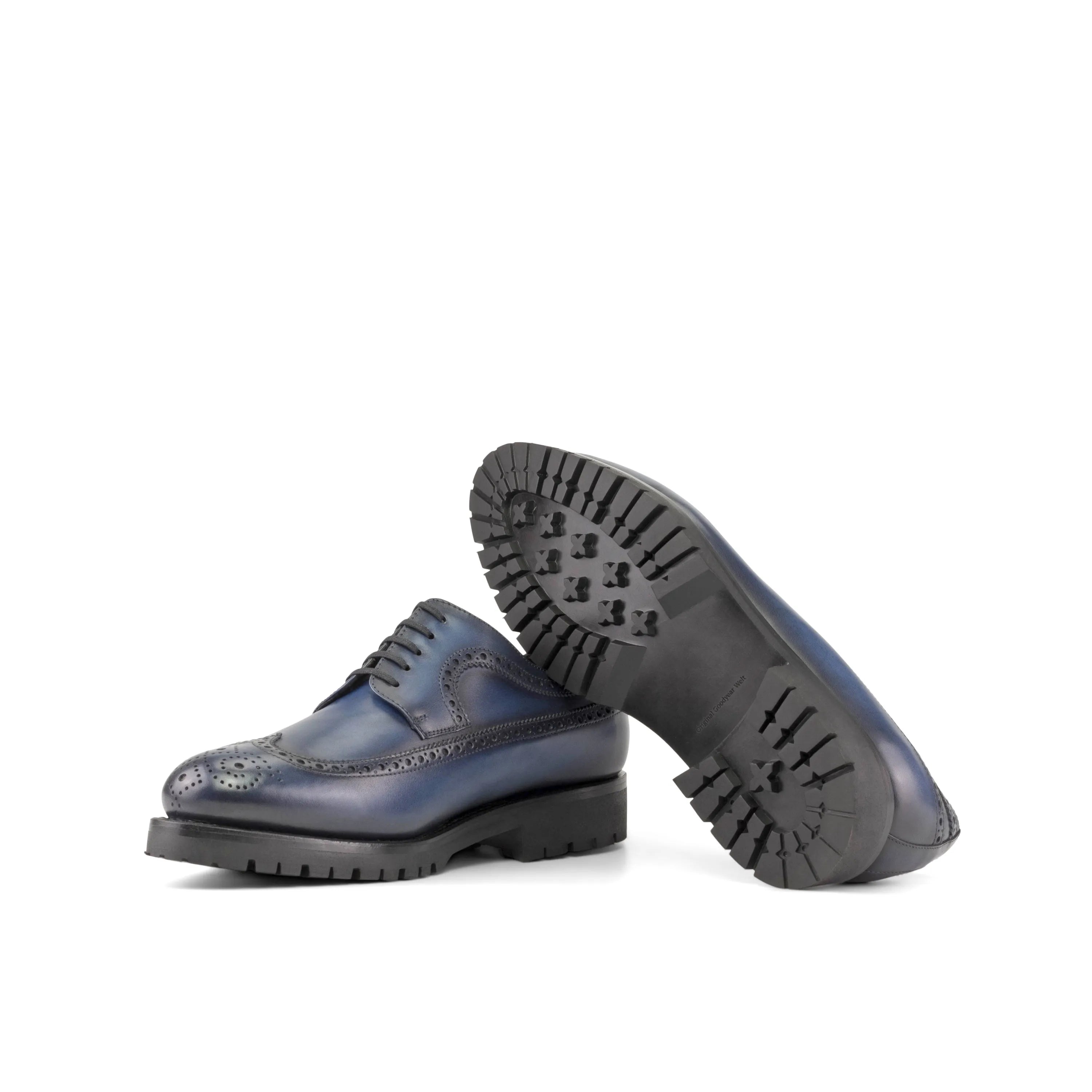Dario longwing blucher shoes in blue leather with lug soles