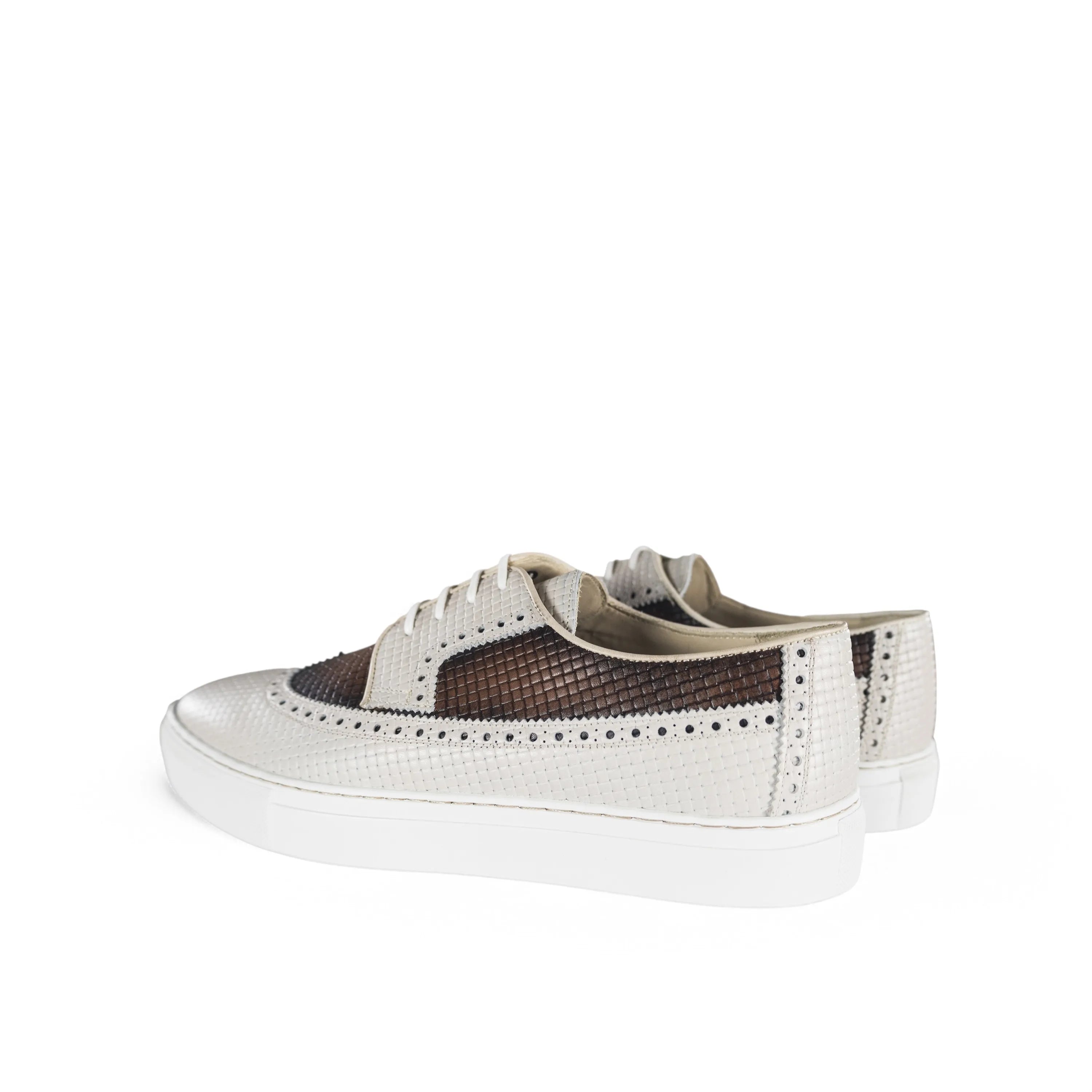 Markof longwing sneaker with two-toned leather design