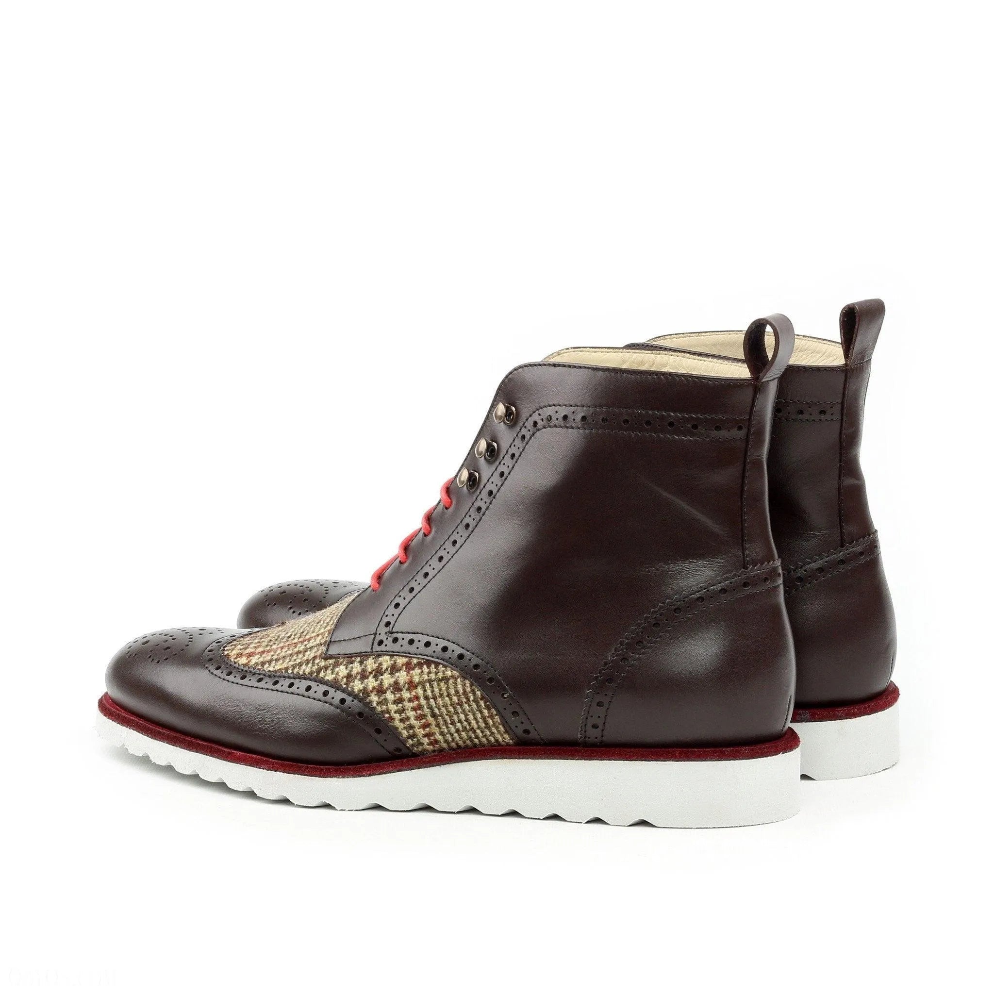 Pierre military brogue boots in brown leather and tweed wingtip