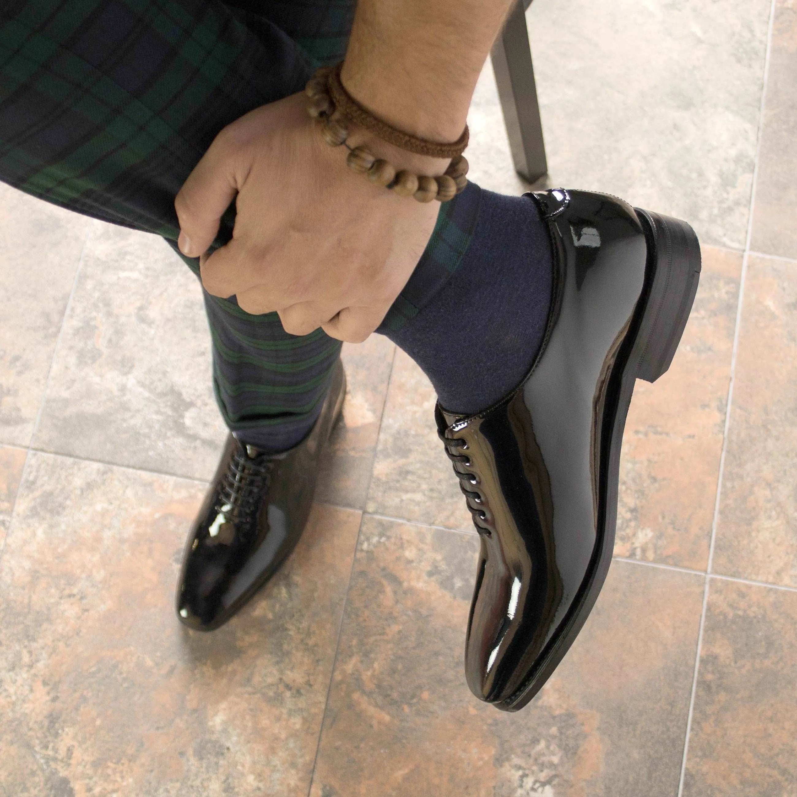 Shiny black Agent2 Wholecut Shoes II dress shoes