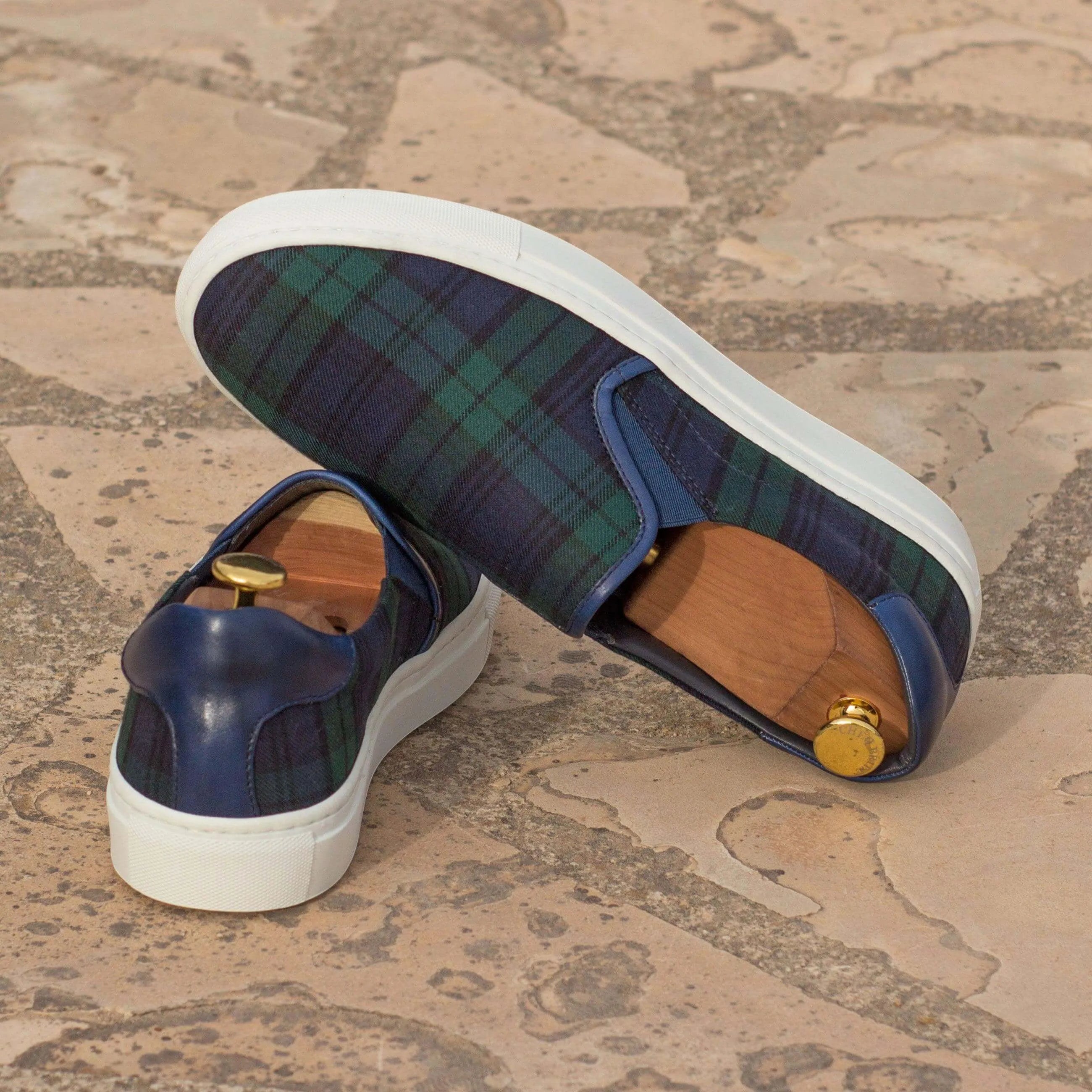 Askook slip on sneaker II in plaid slip-on design for men