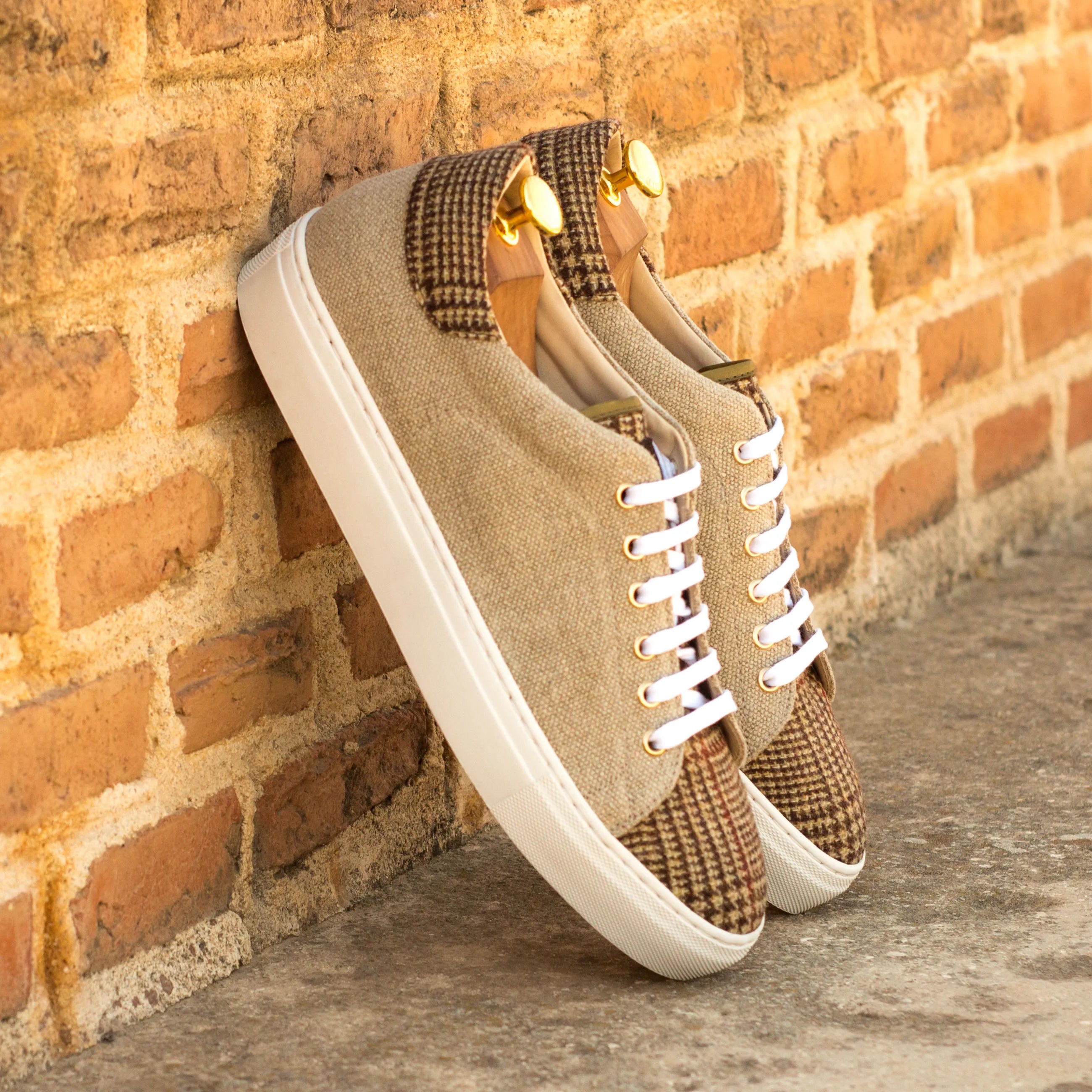 Beghoso Trainer Sneaker II with stylish tan plaid and crust patina design