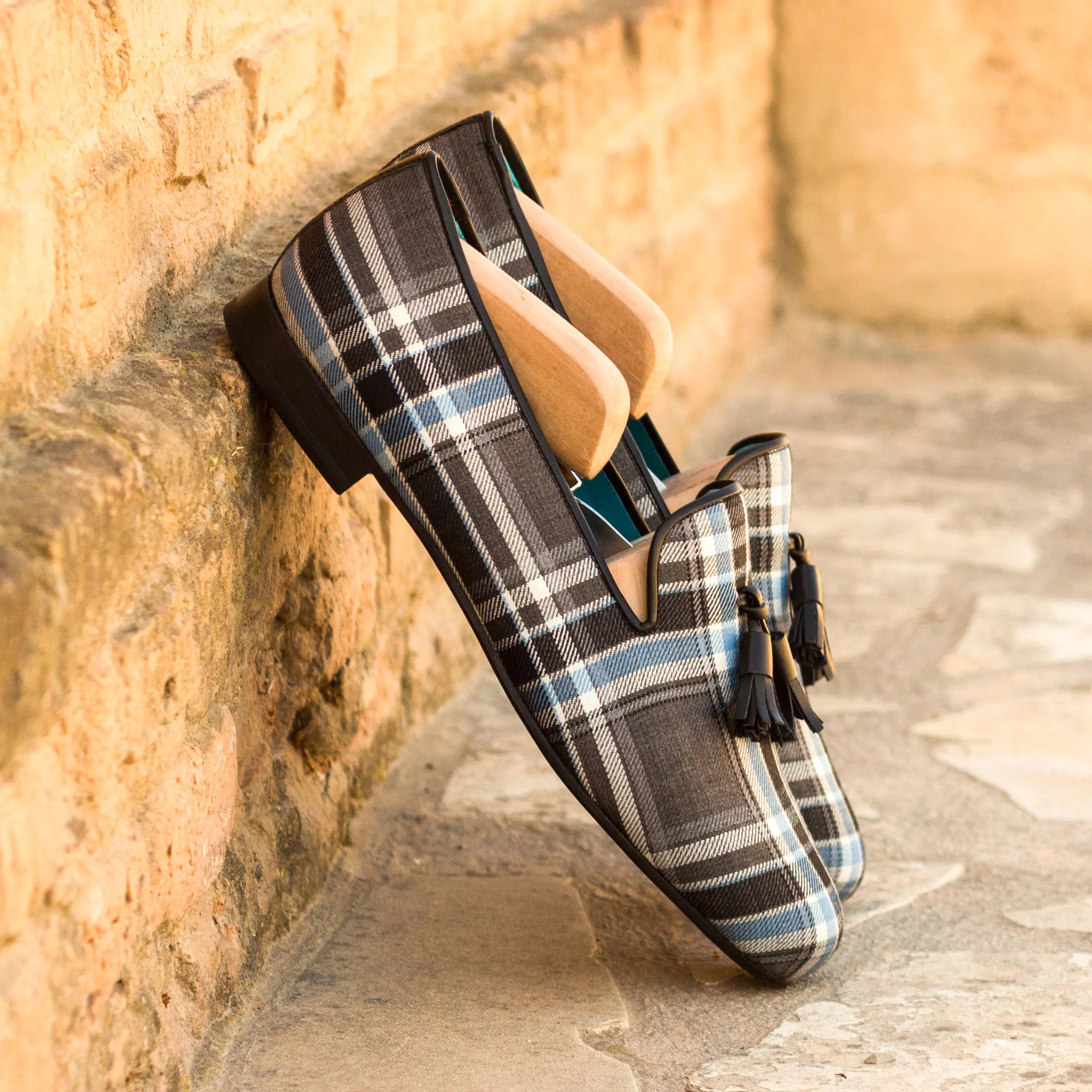 Cruz Wellington Slipon plaid tassel loafers back view