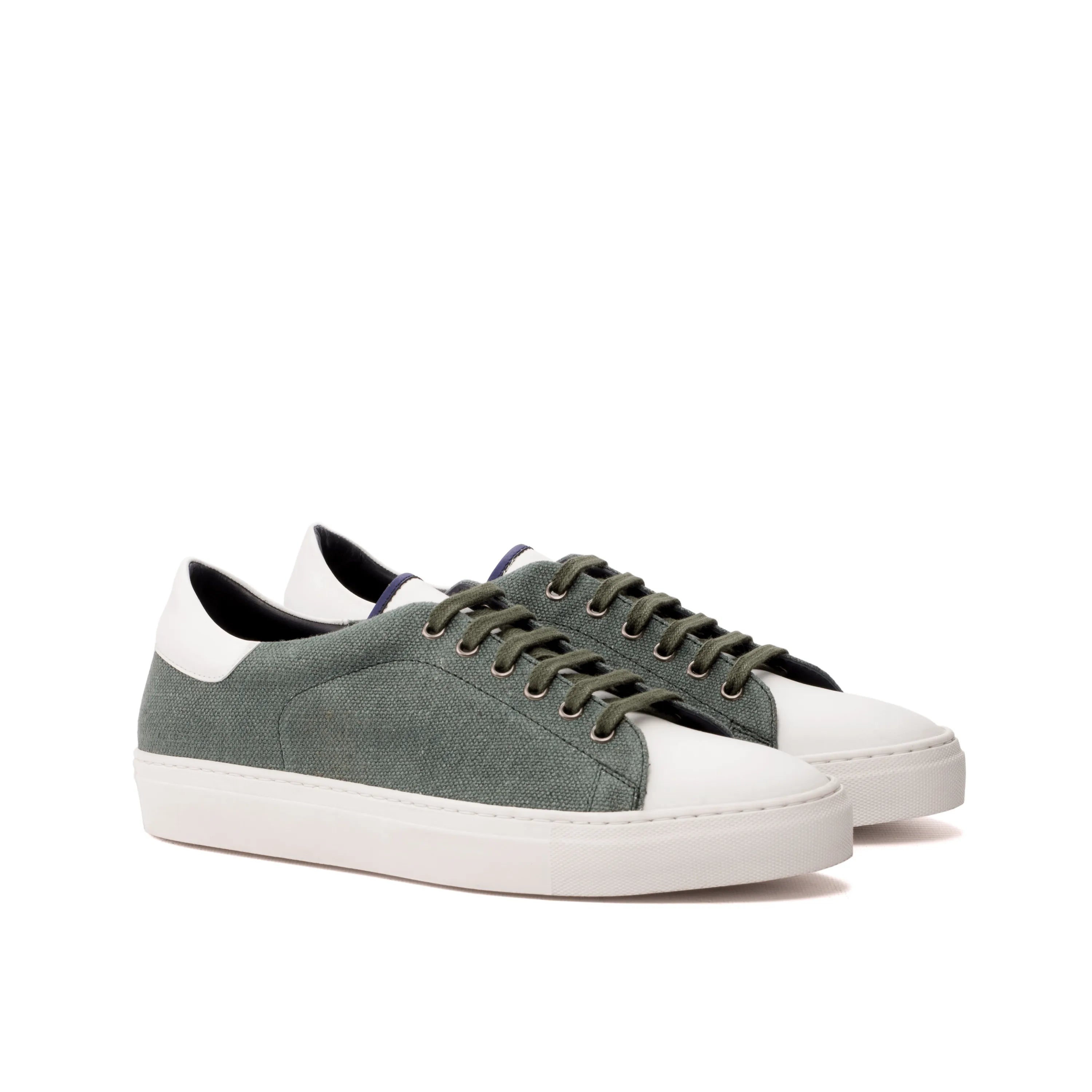 Davit trainer sneaker in olive green canvas