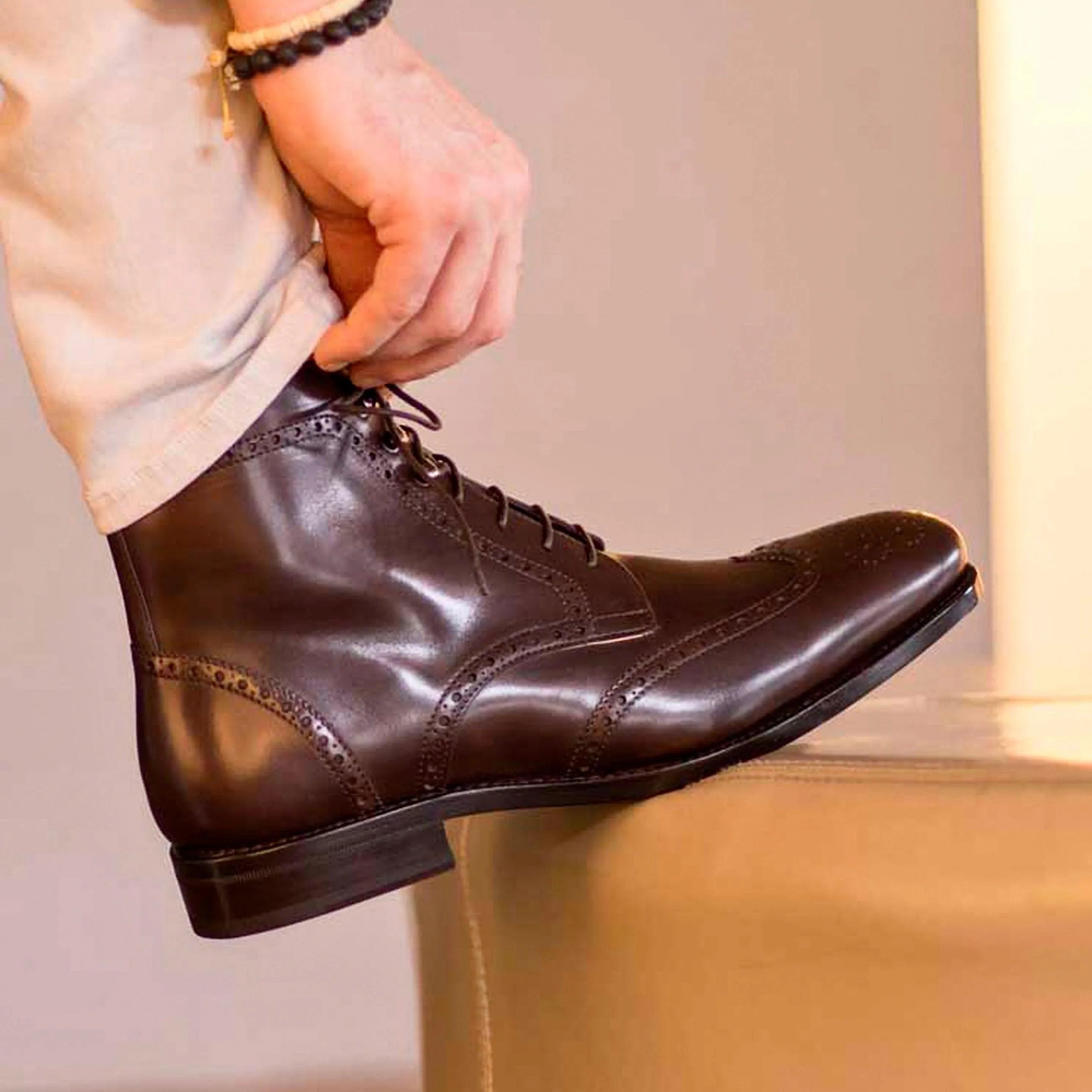 Devin military brogue boot in brown leather wingtip style