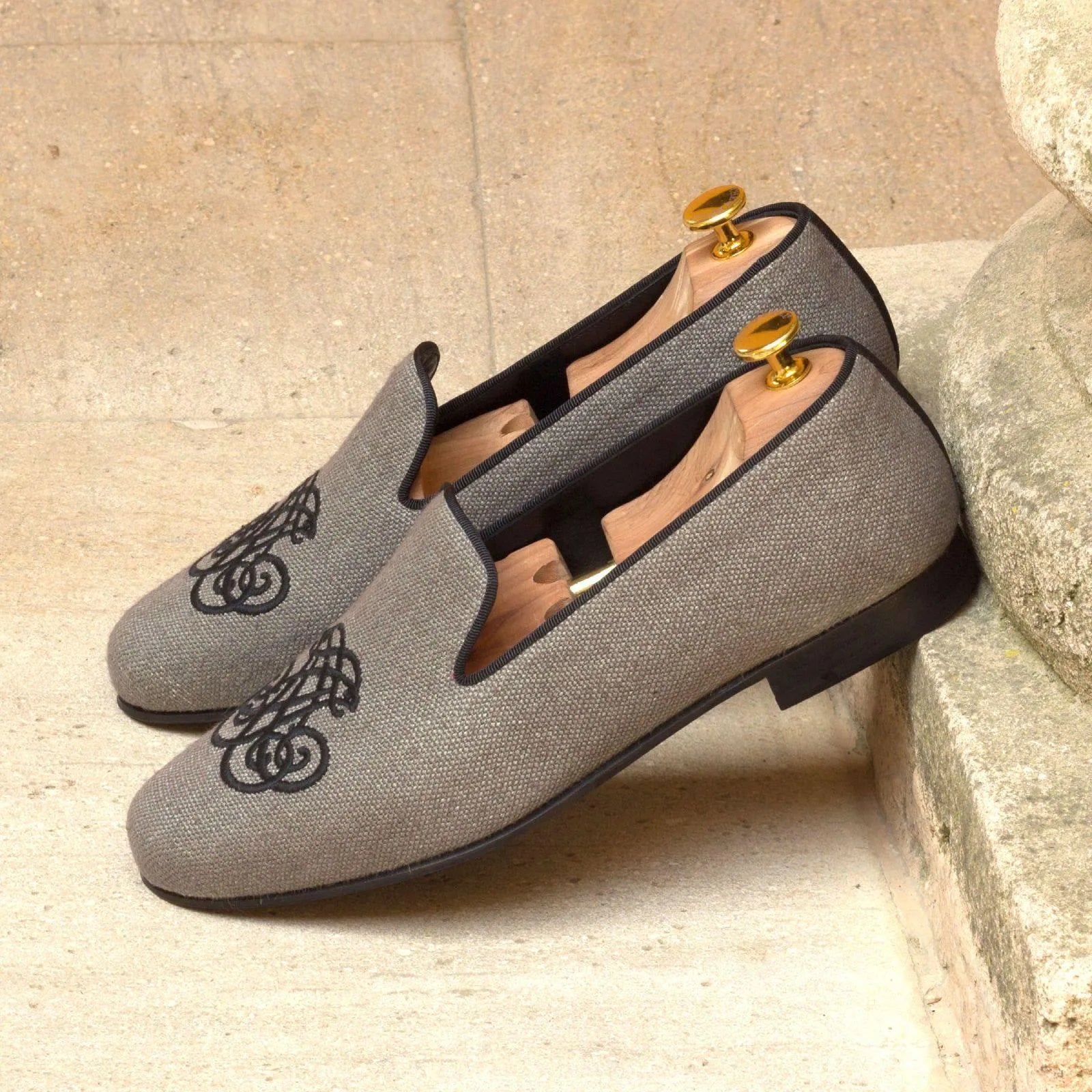 Ocean9 Wellington Slipon gray linen loafers with black embroidery