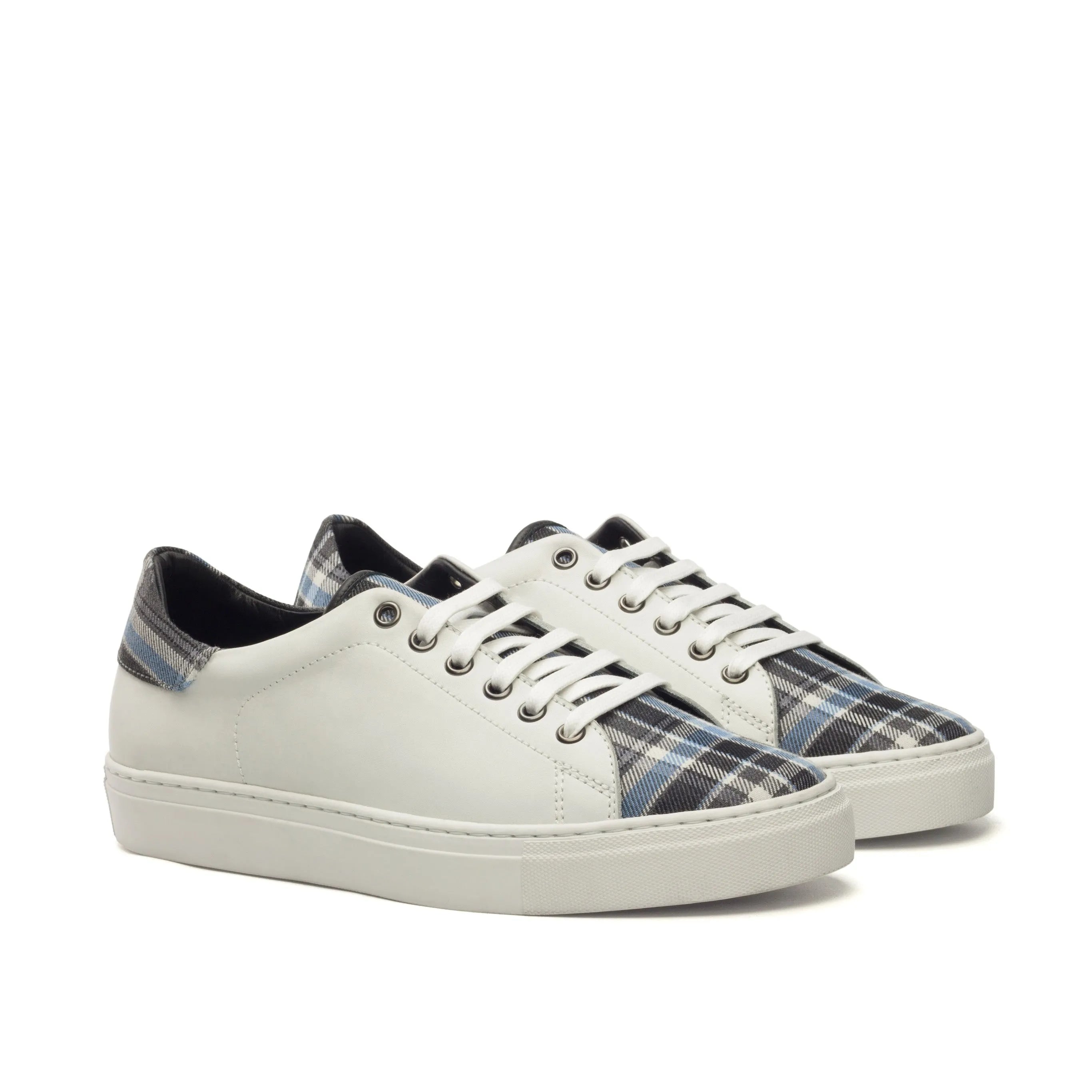 White Oldy Trainer Sneaker with plaid accents on leather